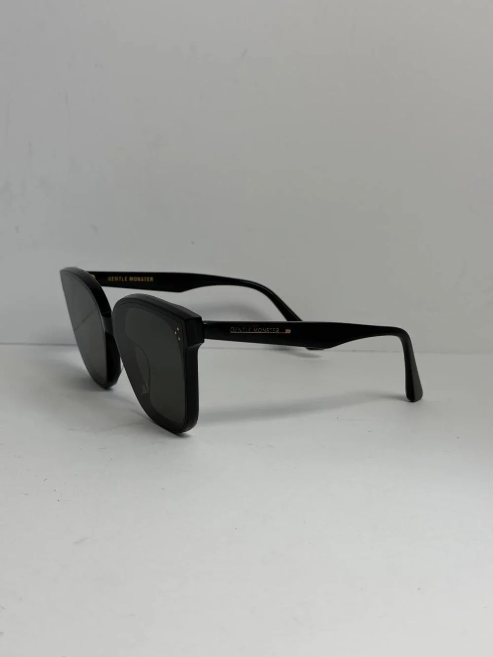 Gentle Monster Rick. S 01 Black Square Sunglasses 61-16-147 Discontinued
